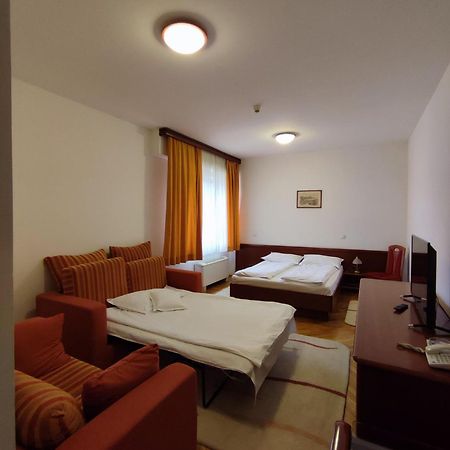 Hotel M3 Donje Mladice Luaran gambar